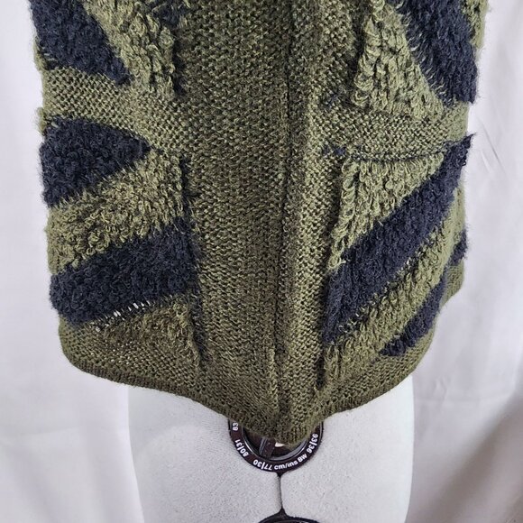 John + Jenn Chevron Pattern Sweater XS Black & Green Acrylic NWOT - Picture 10 of 16